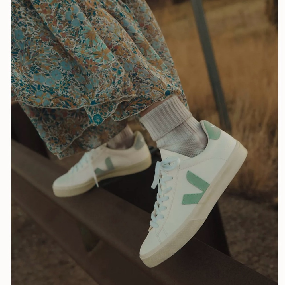 Veja Campo Sneaker in Extra White Matcha